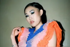 华裔豪门千金上外国真人秀炫富，23岁身家3亿，爸爸毕业于清华图片