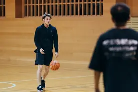 打篮球对青少年身体有什么好处？了解这些知识，有助于青少年成长图片