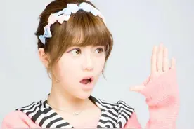 周淑怡直播透露自身收入：没大家想的那么多，一年五千万纯属瞎扯图片