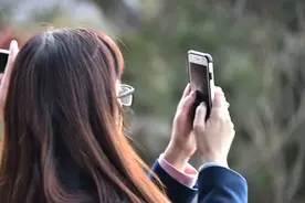 不删除，不拉黑，也不回你信息的女人，往往都是因为这两件事情图片