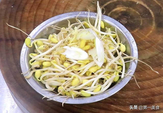 草鱼怎么做好吃又简单的家常做法 2026年水煮草鱼怎么做好吃又简单的家