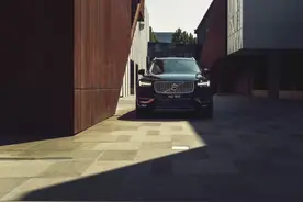 实测沃尔沃XC90 B6的48V混合动力系统图片