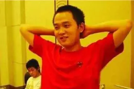 四川考霸：4次高考，2次清华、1次北大、1次复旦，现在怎样图片