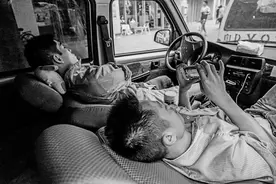 “价格杀到骨头里了”：把1000万卡车司机装进一个App以后图片