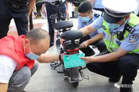 直击南阳城区电动车挂牌第一天！大家关注的问题这里有答案图片