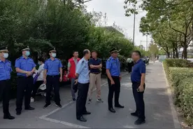 “铲屎官”注意！合肥不文明养犬被罚后还将受信用制裁图片