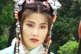 51岁杨丽菁怒了！怒斥闺蜜在朋友圈发其丑照，直言择友需谨慎图片