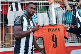 恒大队史最大牌水货将要退役，只踢了16场，却从中超赚走3.8亿图片