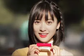 沈月，娱乐圈偶像演员，被誉为“漫画女孩”图片