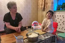 奶奶与孙女之间最美的画面图片