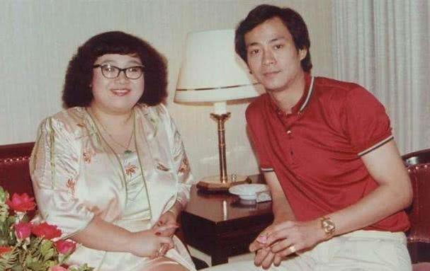 赵雅芝的传奇情史，因私藏情书导致婚姻破裂，再婚后赢得幸福人生