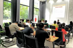 六荟聚之荟生活——“智慧父母课堂家庭教育讲座”图片