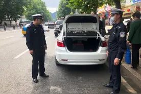 违停，将后备箱翘起来躲避电子警察抓拍，交警罚你没商量图片