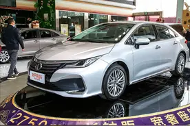 到店实拍全新丰田亚洲狮 带你见识大排量紧凑轿车图片