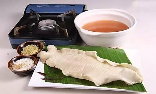 花胶上面的油质是什么 2026年花胶上面的油质是什么颜色