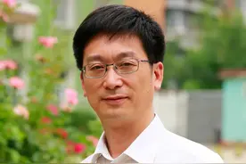 北京中学校长夏青峰：校长如何引领教师的专业发展？“种庄稼”“开窗户”“拆天花板”……图片