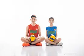中国男排队长江川公开恋情！女友是海归精英，留美12年图片