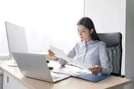 不联系的前同事找你，八成是这3个原因，想明白了再回复图片