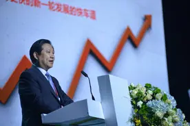 青岛农大老师辞职创业，身家20亿，烟台技校济南中专老师成首富图片
