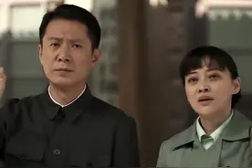 父母爱情：安泰的人生有太多委屈，从富家少爷到落魄工人，落差大图片