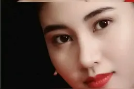 一个让全港豪门贵妇都提防的女人，李嘉欣当年到底有多美？图片