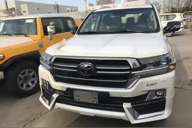 港口实拍GT丰田陆巡，运动外观+四驱，预售78万，这次会火吗图片