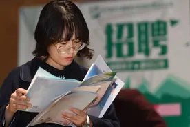 为啥国企上市公司都爱“校招”，和“社招”到底有啥区别？很现实图片