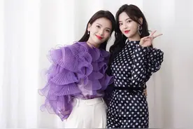 刘涛曝杨超越朋友圈，凌晨找代购称赚得不够多，差20岁比美不输图片