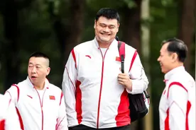 退役10年，体重涨到400斤！姚明出征奥运“胖若两人”生活很滋润图片