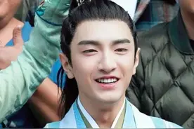古偶剧“丑男”开会：金瀚神似三星堆，罗正的嘴过于吸睛图片