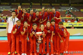 颜妮接班人、26岁女排国手王辰玥官宣退役，张常宁龚翔宇失好帮手图片