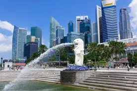 这个中国人出现在了新加坡的纸币上？八位人物中，他何德何能？图片