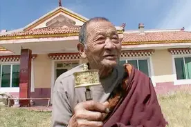 1987年，一位老红军去世前对自己的子女说：一定要找到失散的亲人图片