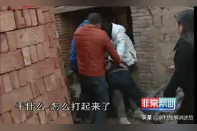 哥哥说弟弟占了地，弟弟一见面就骂嫂子还动了手，多大的仇啊图片