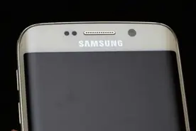 曲面屏是个坑？为什么三星带火了曲面屏，自己却不用了？图片