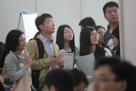 教师职称评定有变化，“教龄”或成新标准，一线老师：终于等到你图片