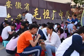 亚洲最大的高考工厂，1万多人参加高考，却只有一名学生考上清北图片