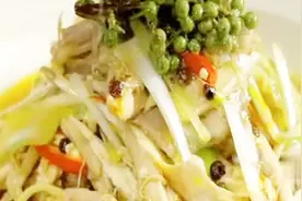 如何判断烹饪的鸡肉是否熟了？川菜大厨来支招！