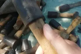 手榴弹5元1枚？辽宁地摊惊现狠物，摊主还带了一麻袋手榴弹图片