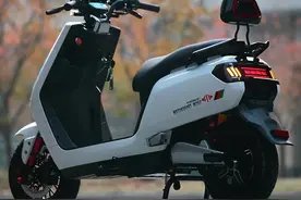 石墨烯电池和普通电池到底有什么区别？师傅告诉你哪个电池更耐用图片