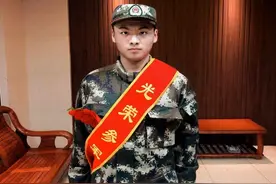 让青春在军营绽放——一名大学生列兵的故事图片