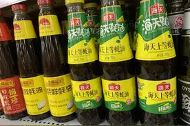 买蚝油时，无论价格贵贱，认准瓶身“2个词”，1分钟挑到好蚝油图片