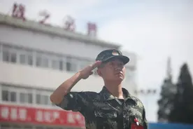 三代七个兵，续写家国情图片