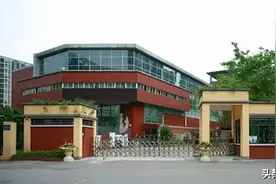 都说“青5”片区“稳妥”，“青5”这些初中到底有“多稳”？图片