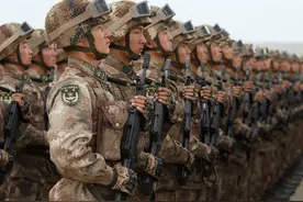 解放军把34个省区划为五大战区，美军却把197个国家划为六大战区图片