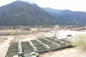 西藏军区某旅：安全有序完成退役报废车辆收拢图片