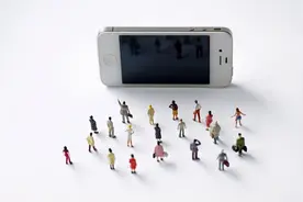 手机店老板透露：网购手机和实体店买手机，差距“一目了然”图片