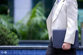 小说：真是气运之子？小伙一身乞丐装扮，却是家主认定的乘龙快婿图片