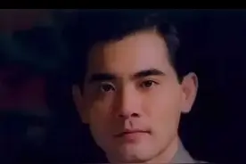 《红玫瑰与白玫瑰》成功的男人背后，更会有风流韵事，躲都躲不掉图片