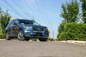 抛开品牌知名度，Q7、XC90，飞行家，谁更值得入手？图片